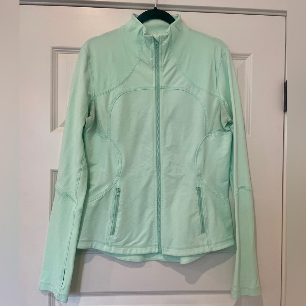 Like New Women’s Lululemon Jacket, Size 12